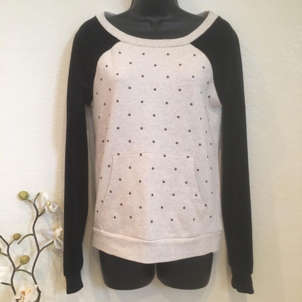Volcom studded sweatshirt w/ black velour sleeves